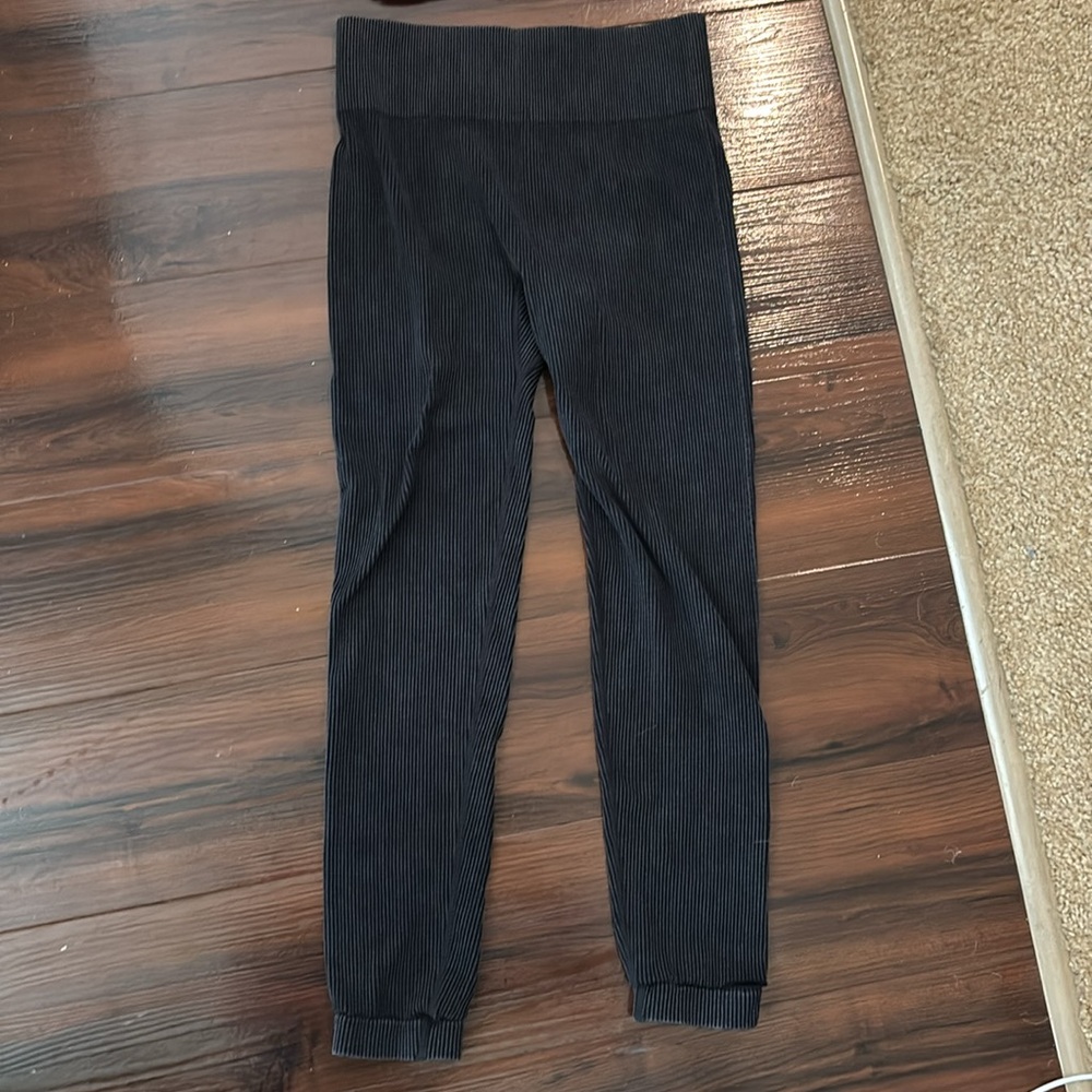 Ribbed Leggings & Tank Set - image 5